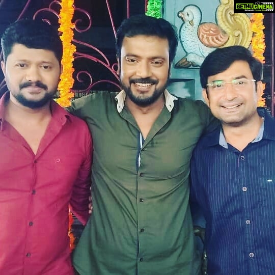 Aravind Akash Instagram - ABHIYUM NAANUM @suntv @visiontimethamizh @suntv @director_jr @visiontimethamizh @trendloud @abhiyumnaanumfansclub @abhiyumnaanum_suntv @abhiyumnanum_official @riyamanoj_official @nidhishkutty14 @jattijaganathan @lathasaba @aravindaakash @vidyavinumohan @akilaideasofficial @kurinjii @shyamji_s @rajkamallatharaobioscopes @sunnxt