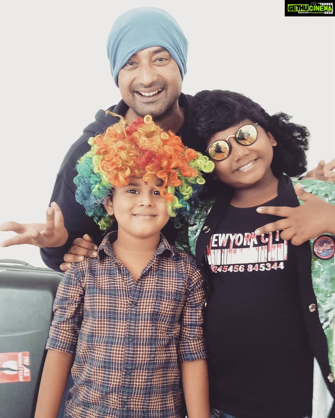 Aravind Akash Instagram - Fun time with sumo😁😁😁 and mugil 😇😇😇😇😇