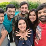 Aravind Akash Instagram - All set for a perfect day from ABHIYUM NAANUM team.. @rajkamal.kolors @vidyavinumohan @shyamji_s @kurinjii @akilaideasofficial @suntv SURF TURF