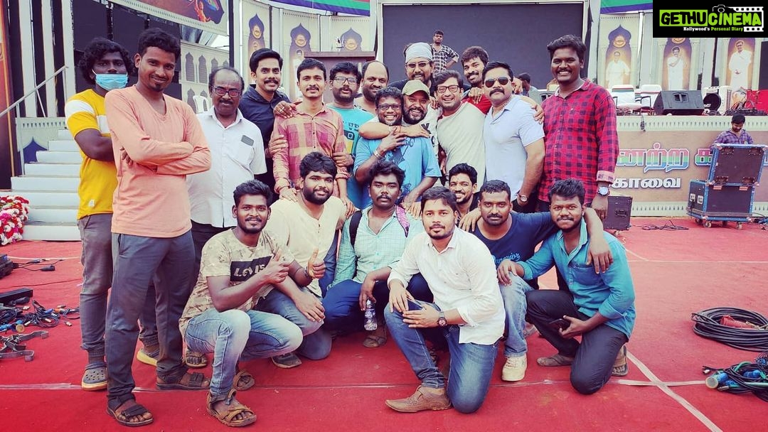 Aravind Akash Instagram - Beautiful picture of #maanaadu team with associate directors and associate dop and my friend, director @venkat_prabhu π€π»ππ»ππ»βΊοΈπ€π»
