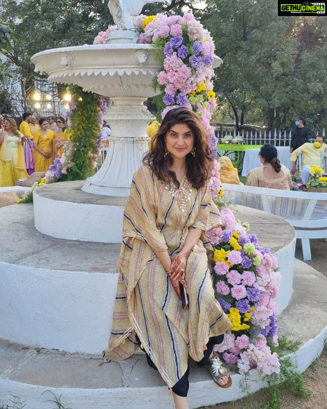 Archana Instagram - Go with the flo(wers) 😬😬😬 Taj Falaknuma Palace