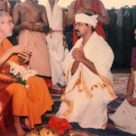 Arjun Sarja Instagram - Pejawar Seer Sri Vishwesha Teertha Swamy will continue being a guiding force to people forever. We were extremely blessed and fortunate to have him perform the Bhoomi Pooja for our Anjaneya Temple. Will miss his physical presence immensely 🙏🏽🙏🏽