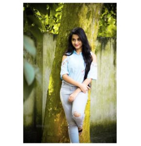 Arthana Binu Instagram - 🧚‍♂️
.
.
📷 : @thenithinsyam