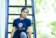 Arthana Binu Instagram - 👕: @_fit__fab @_fit__fab @hari_krz always make sure that I am focused and consistent throughout my fitness journey. The t-shirt from @_fit__fab is a perfect and comfortable workout wear 📷:@rohithsreedhar_j