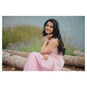 Arthana Binu Instagram - 🌸
.
.
📷 : @abhijithsk.photography .
👗 : @bloom_247 by  @prigeorgea
. 
Styled by @zoya__joy .
MUAH:@sudev.rudra_makeupartist