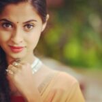 Arthana Binu Instagram - A little dot of red🌷 . . . . Styled by Jinju baby 😚 Pc:@lavenderweddingevents
