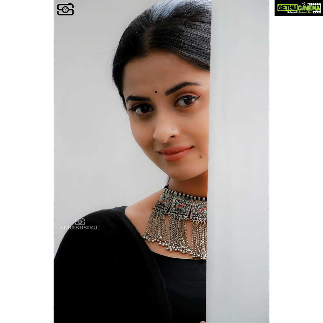 Arthana Binu Instagram - Peek a boo 😇