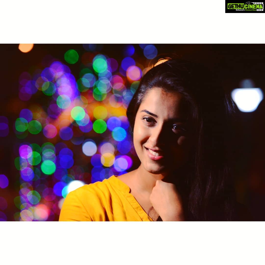 Arthana Binu Instagram - Half shadowed and half lit 🌟 Pc:@diego_jolly_jacob