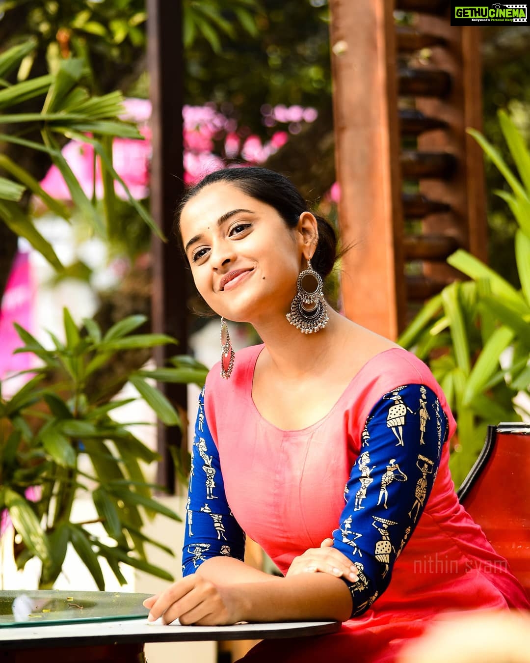 Arthana Binu Instagram - Tilted 🌈 PC : @__nithinsyam__