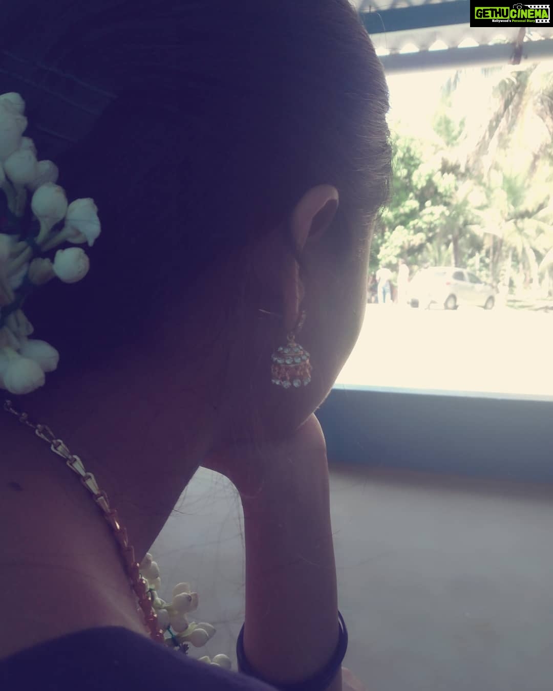 Arthana Binu Instagram - It's a wrap for my vennila kabaddi kuzhu2 journey! Today I realised that in the end, some journeys are not as long as we feel it is. I wish it's just a schedule break after which I can come again to my team with the same bright smile. Already started missing being the Vennila ponnu(as usual I named myself again) Yet another shooting experience which nurtured the actor an soul in me❤❤❤ #vennilakabadikuzhu2
