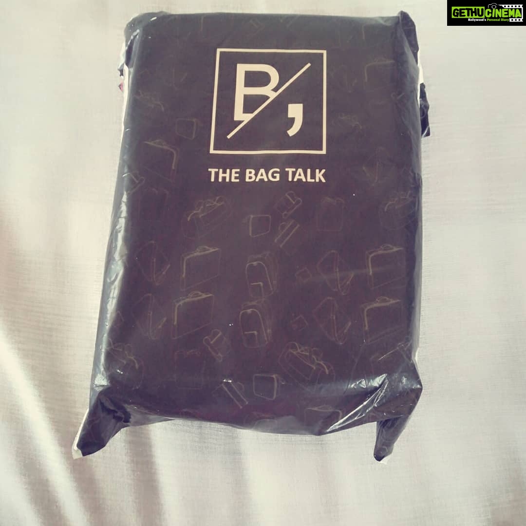 Arthana Binu Instagram - This eye popping aka kannu thalliya bag was an eye popper for me as it was something I liked long back while scrolling through the Insta of @thebagtalk Never even in my dreams did I think that jinju will keep it in mind and gift me exactly the same on my birthday with her savings Thank you @thebagtalk for having such cute stuffs in stock and for the amazing customer service π«β£