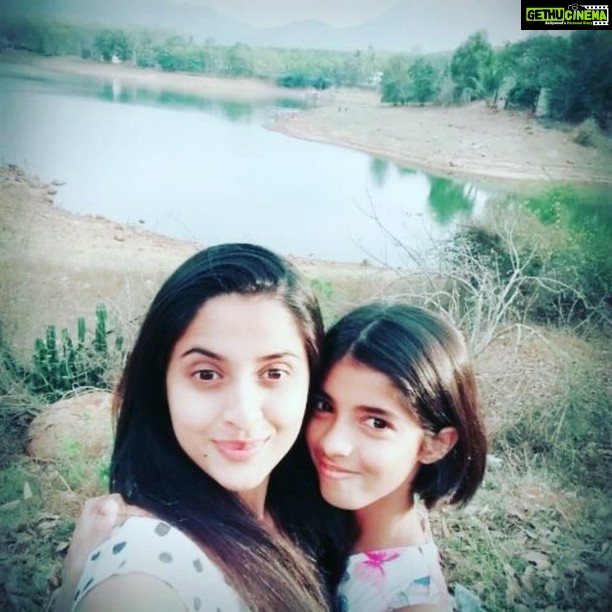 Arthana Binu Instagram - On my way back to tvm 😍