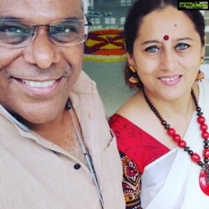 Ashish Vidyarthi Instagram - Onam Asamsagal... Our first time in Kerala on this serene occasion... Alshukran Abhilash.. Alshukran Zindagi! Dharmadam