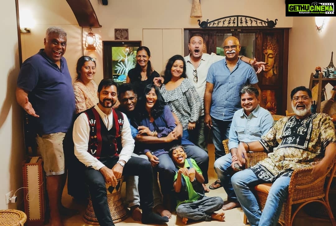 Ashish Vidyarthi Instagram - When a few from NSD 1990 met... Alshukran Bandhu.. Alshukran Zindagi! Mumbai, Maharashtra