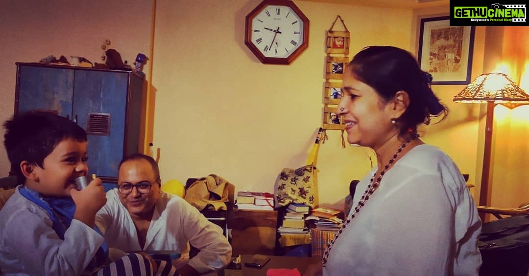 Ashish Vidyarthi Instagram - The evening ritual.. Halldi Milk at half past.. Goregaon