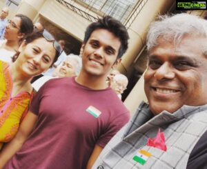 Ashish Vidyarthi Instagram - Celebration of a special day... Let's keep expanding the impact of a hard fought independence.. Let many more experience the joys and fruits of extraordinary India... Let that be our contribution. Alshukran Bandhu.. Alshukran Zindagi! Mumbai, Maharashtra