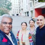 Ashish Vidyarthi Instagram – Pune.. Where friends add shine before the Ignite event..