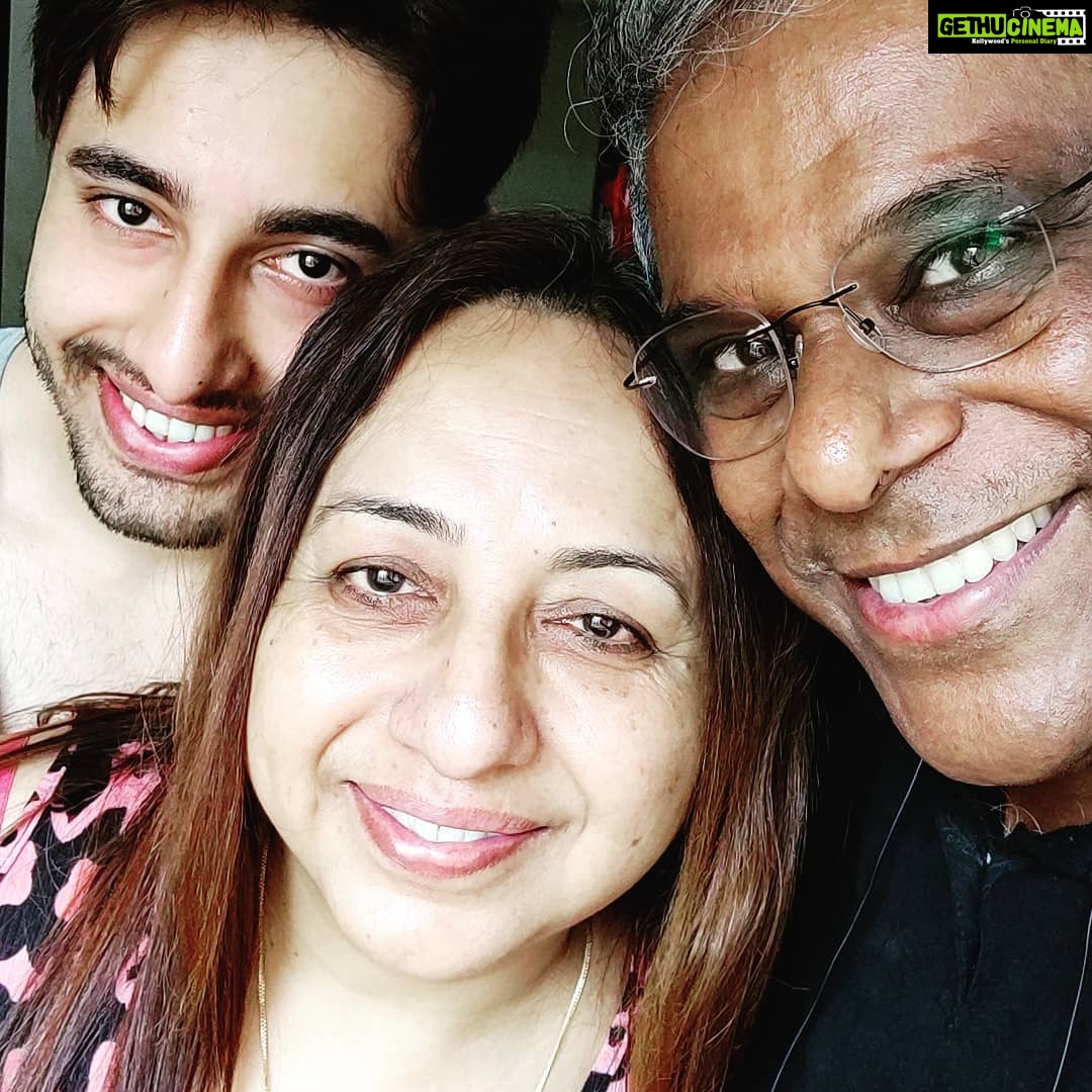 Ashish Vidyarthi Instagram - Love personified bondhu Andheri West