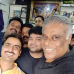 Ashish Vidyarthi Instagram – Post an amazing Chammpi at Nivea hair saloon.. Bablu