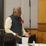 Ashish Vidyarthi Instagram - Glimpses of The SBI Life Bancassurance Grand Master's Event yesterday... Phenomenal Energy and such a Great Audience qualifies as the perfect formula for an #avidconversation.... Thankyou SBI for inviting me to such an enriching experience. Al Shukran Bandhu, Al Shukran Zindagi! #conversations #avidminer #ashishvidyarthi #personalleadership #sbilife #grandmaster #amazing #life Renaissance Mumbai Convention Centre Hotel