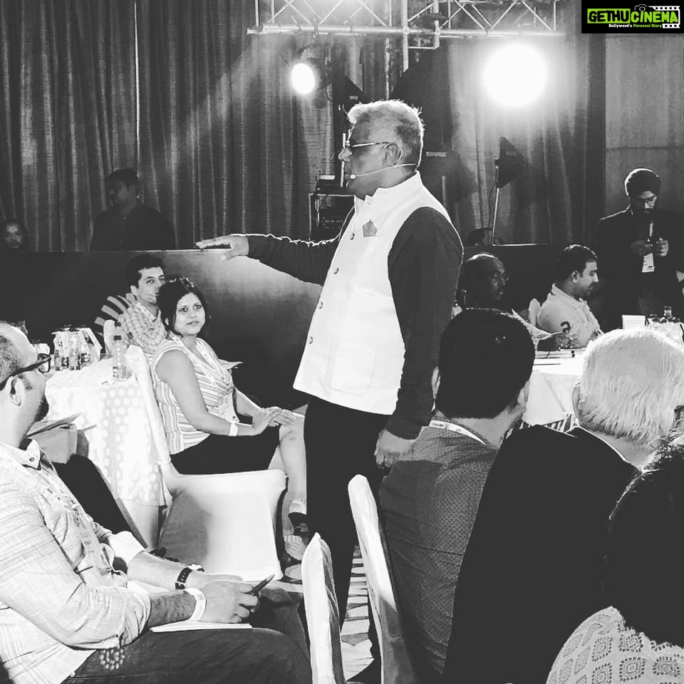 Ashish Vidyarthi Instagram - Let's latch away the #tech for today and mine out the #humanness within us ππ www.avidminer.com @peoplematters #techhr18 @ashishvidyarthi1 #avidminer #ashishvidyarthi #conversations #leadershipinterventions #personalleadership #thoughtleadership #technology #hr #startup #asia #photooftheday #alshukranzindagi #alshukranbandhu #amazing #life