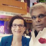 Ashish Vidyarthi Instagram – People matter… With the bright effervescent #EsterMartinez #techhr18 summit