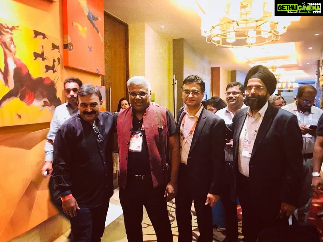 Ashish Vidyarthi Instagram - TechHR18, a phenomenal conclave. www.ashishvidyarthi.com @peoplematters @ashishvidyarthi1 #techhr18 #avidminer #ashishvidyarthi #conversations #leadershipinterventions #personalleadership #thoughtleadership #technology #hr #startup #asia #photooftheday #alshukranzindagi #alshukranbandhu #amazing #life