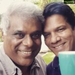 Ashish Vidyarthi Instagram - With @soulgarden.. Friendship Cheers Hyderabad