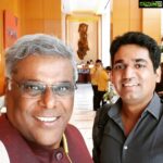 Ashish Vidyarthi Instagram - Meeting a bright mind enlivens and enlightens... The coffee chat with @joshuakarthikr was Waaaaaaah. Alshukran Bandhu.. Alshukran Zindagi! #Stories #AvidMiner #TheRichUniverse #CapturingLife #inspirationoftheday