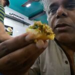 Ashish Vidyarthi Instagram – Guess where I am? Showing you BTS of my current shoot location, Sharing some interesting facts about how we shoot movie scenes and giving you a slice of a day in my life in a RAWSOME format.

Click the link in bio to watch the full vlog..😍😍🎬

#filmcity #filmshoot #shootlocation #food #kheema #muttonkheema #kheemapav #shoot #behindthescenes #bts #actorvlogs #actorslife #ashishvidyarthiactorvlogs #ashishvidyarthi #trending #viral Mumbai, Maharashtra