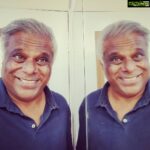 Ashish Vidyarthi Instagram - कभी हम आपको , कभी खुदको देखकर मुस्कराते हैं.... Love light and Cheer dear friend... #love #cheer #amazingday❤️ #shootingspot #actorlife #ashishvidyarthi Mumbai, Maharashtra