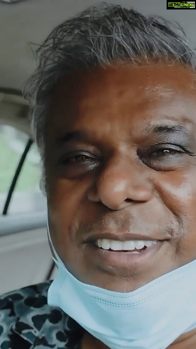 Ashish Vidyarthi Instagram - In a moment of experience…. You experience life! #DoMoreWithLife #rains #rainsong #reelitfeelit #reelsinstagram #monsoon #raining #romanticrain #travelling #reelit #reelsindia #relax #vibe #trending #india #trendingreels #travelvideos #travel #fun #entertainment #reelitfeelit #reelkarofeelkaro #trending #instatrend #love #friends