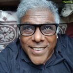 Ashish Vidyarthi Instagram - Before makeup... A look up.. The sun playing hide & seek. #instagood #instafeel #shooting #behindthescenes #bts #varanasi #raktanchal2 #raktanchalonmxplayer #life #grateful #alshukranzindagi Ahraura, Mirzapur, U.P.