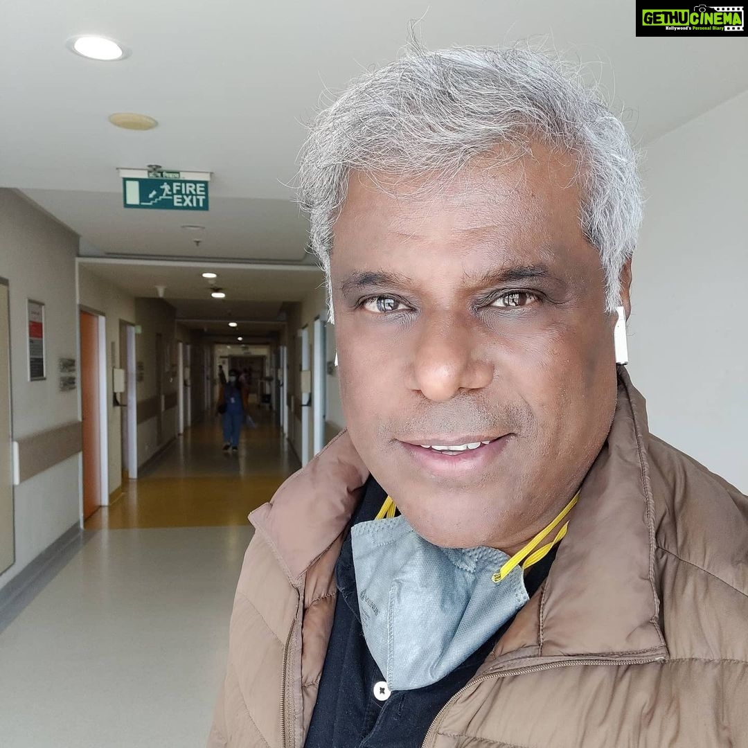 Ashish Vidyarthi Instagram - Josh... Zindagi ka... Alshukran Bandhu Raman ... Alshukran Zindagi Medanta The Medicity