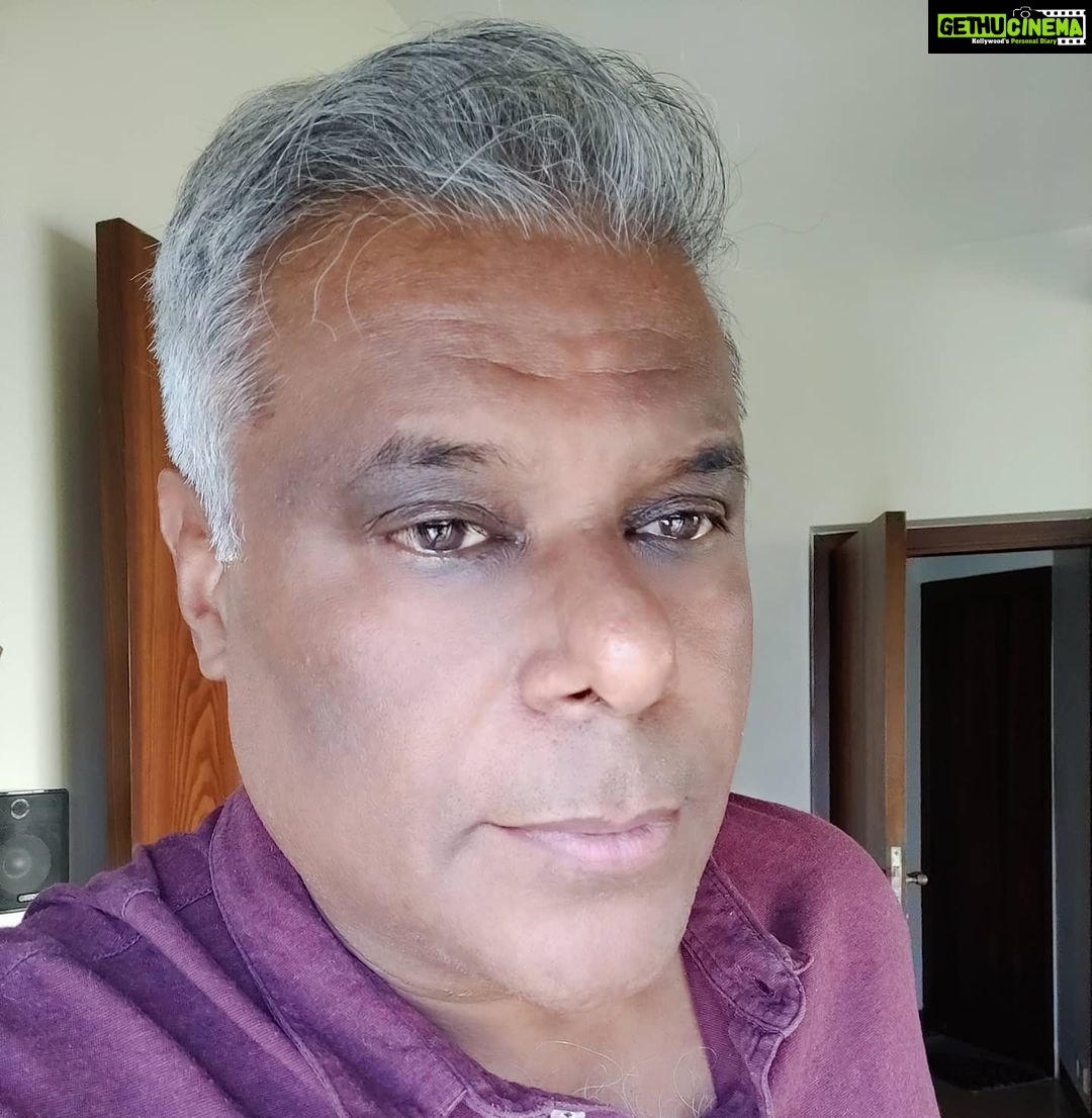Ashish Vidyarthi Instagram - The door maybe opening, where you aren't looking.. Strange are the ways of MAGIC! #magicmoments #magicoflife #ashishvidyarthi #avidminer