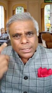 Ashish Vidyarthi Instagram - 18th September, 7 pm on BookMyShow @bookmyshowin ( Link in bio) #DoMoreWithLife
