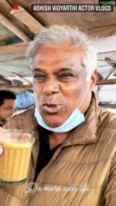 Ashish Vidyarthi Instagram - Chandigarh Ki Chai ☕️ Ufff!!!
#chai #tea #indiandrink #reel #reels #reelsinstagram #foodie #chandigarh #travelling #travel #food #northindia #pahad #mountains #reelkarofeelkaro #reeitfeelit #chailover #love #friendship #friends #actorslife #actorvlogs #behindthescenes #yummy #fan #cold #north #viral #trending