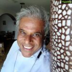 Ashish Vidyarthi Instagram – Hi dosst… Meet you at 3:45 pm on FB live in my blue ticked page.. One question.. What is it that you are seeing next to my face? Also have a look at my youtube channel  https://www.youtube.com/c/AshishVidyarthiOfficial