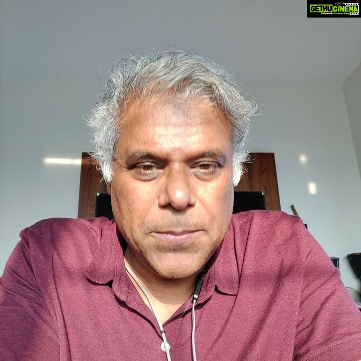 Ashish Vidyarthi Instagram - See at 6pm on Instagram @ashishvidyarthi1 live... for a chat on interesting ways to nurture your mind... Cheers and love.. AlShukran Bandhu... Alshukran Zindagi