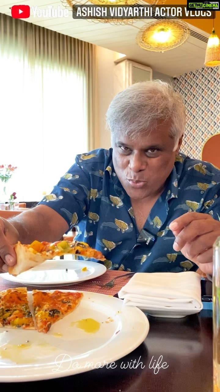 Ashish Vidyarthi Instagram - MAKING MY FIRST PIZZA 🍕 at @theleelagandhinagar with chef @ashis2438 #pizza #pizzamaking #reelitfeelit #reels #reel #reelsinstagram #reelkarofeelkaro #pizzalover #food #ahmedabad #theleelagandhinagar #kemcho #trending #viral #friendship #loveforfood #actorvlogs #actor #ashishvidyarthi #ashishvidyarthiactorvlogs #domorewithlife The Leela Gandhinagar