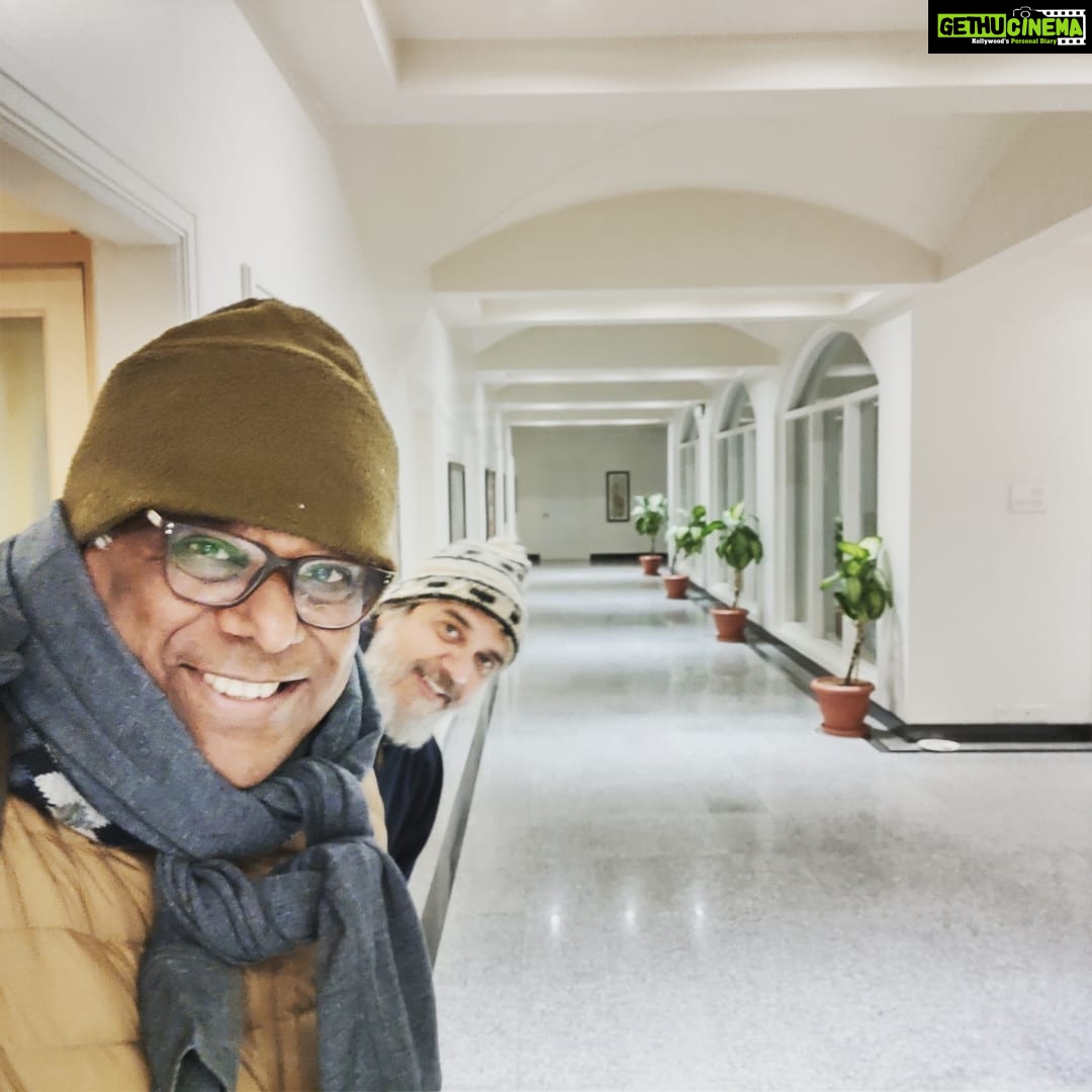 Ashish Vidyarthi Instagram - A drop by.. To add some warmth to 11c Kandaghat ... Kandaghat, Himachal Pradesh, India