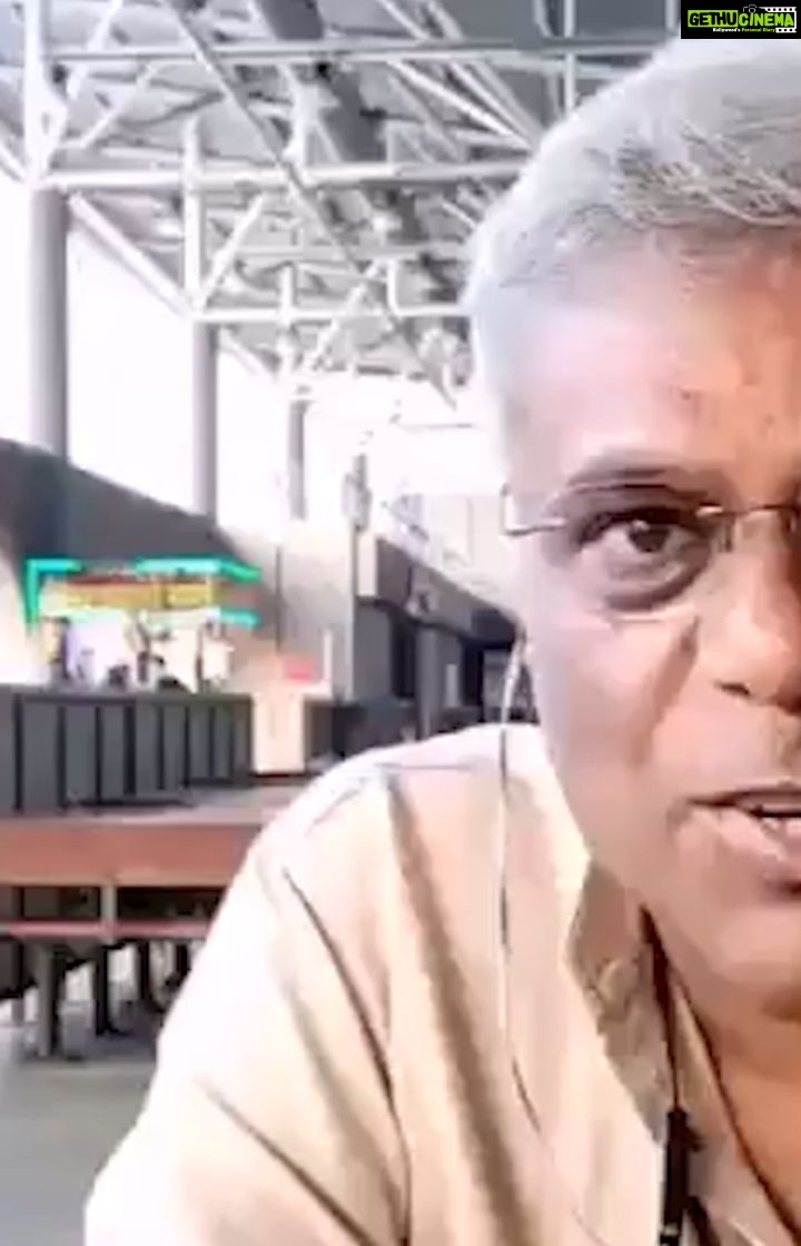 Ashish Vidyarthi Instagram - Creating an inspiring space such that people give their best, not as a duty, but as a privilege of opportunity. Each Bespoke Avid Miner ignite Conversation, is hard hitting and uplifting.. Inviting people to make a difference to their team , the world and their life. Inspired human beings do wonders with each day of their life. Alshukran Bandhu.. Alshukran Zindagi! #AvidMiner #ashishvidyarthi #tuesdaymotivation #lifecoach