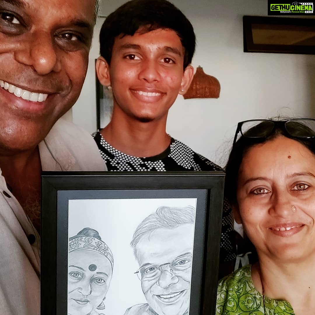 Ashish Vidyarthi Instagram - Thank you @jeet_kharat...A loving capture indeed... Best wishes..