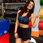 Ashna Zaveri Instagram – Unstoppable 🙌  #thatsavibe

#gymreels #mindset #fitness #inspiring 
@niceandeasyfitness