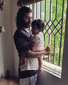 Ashwin Kakumanu Instagram - Beauty & the beast. Babies have this super power of making time pass by so fast. The best thing to happen to me,thanks @sonxemk ❤️ #cloudydays #fathersanddaughters
