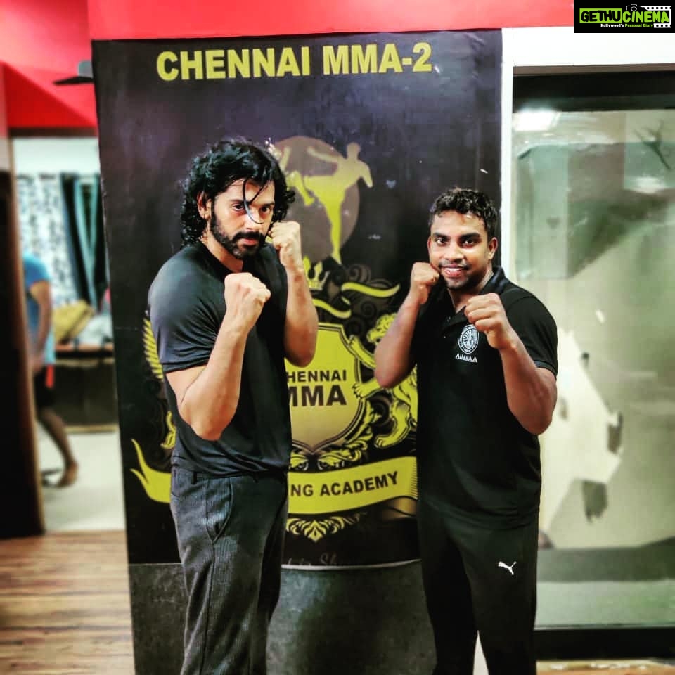 Ashwin Kakumanu Instagram - Had a great session with coach santhosh at #chennaimma #yorock #keeppunching