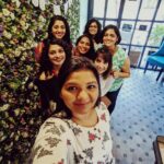 Ashwin Kakumanu Instagram - Flashback to the really awesome #Gameofthrones themed baby shower @trishathilak27 @jasmav @niru_f @sri.sri @mouseylocks @paruvp & @ranjanishanker threw @son_emk at #flowerpower tea room. They all outdid themselves with the creativity and decor, it was right before the final season started! On a side note, @i_siddv totally pulled a bran & predicted the gender. All hail siddu the soothsayer. 😂 #sistersbeforemaesters #pileofnaath #whatdowesaytothegodofbed #nottoday #readyforthenightswatch #babyiscoming