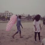 Ashwin Kakumanu Instagram - Shot this a few months ago on a beautiful windy evening in Chennai. Edited this together for Mojo's birthday yesterday. One of my favorite moments aside from mojo and Khloe running about is the little kid in the beginning who gets excited looking at the cotton candy guy go by. #littlejoys #stolenmoments #beach #labsofinstagram #labrador #a7iii @tarun_thebald @stephinlalanofficial @sonalimanavalan Music courtesy : Alyssa from the YouTube royalty free list