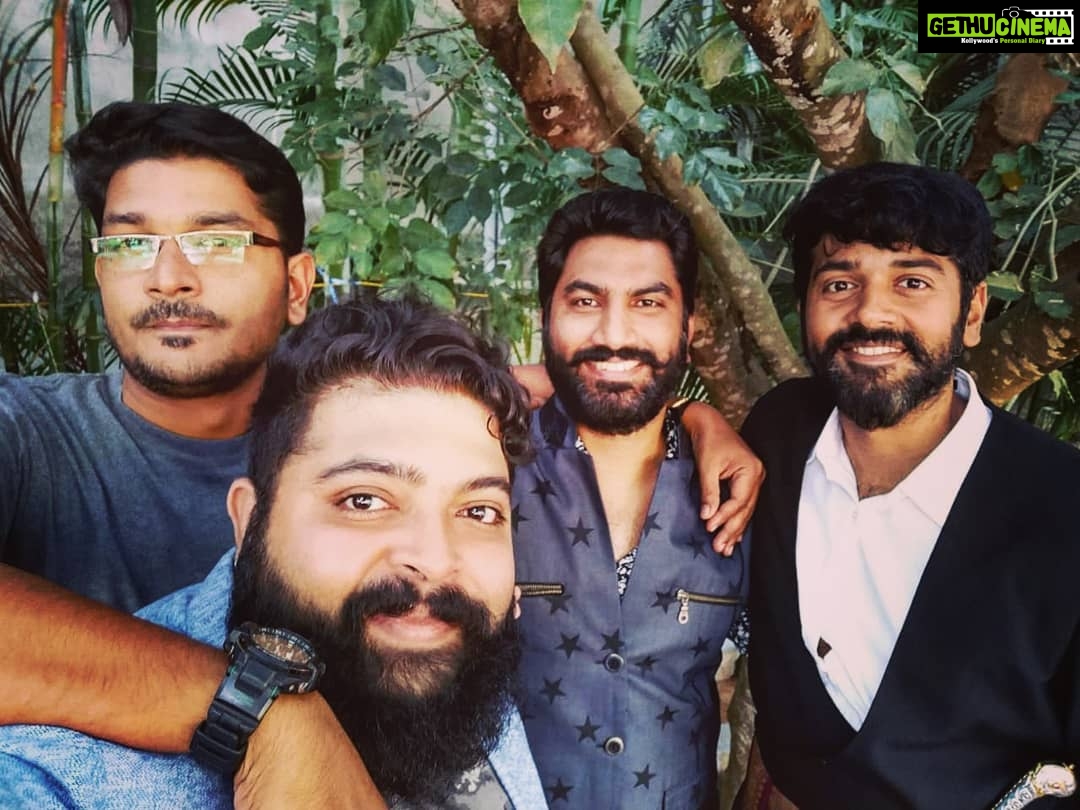 Ashwin Kakumanu Instagram - Last week after a gap of about 10 years directed a short film once again with a 6 man crew deep in the mountains of Coorg. We handled problems that nature and technology were constantly throwing at us and came out on top! Much thanks to the squad that answered the call for adventure and rose up to the challenge.hoping I can show you guys glimpses soon! @svobodha , @infinitepixelz ,@riaz.88 @devdeviah @kabbeholidays