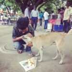 Ashwin Kakumanu Instagram - Met my old friend @verynewusername after ages! Lemon tea in t nagar with a furry friend who got a good massage session :)